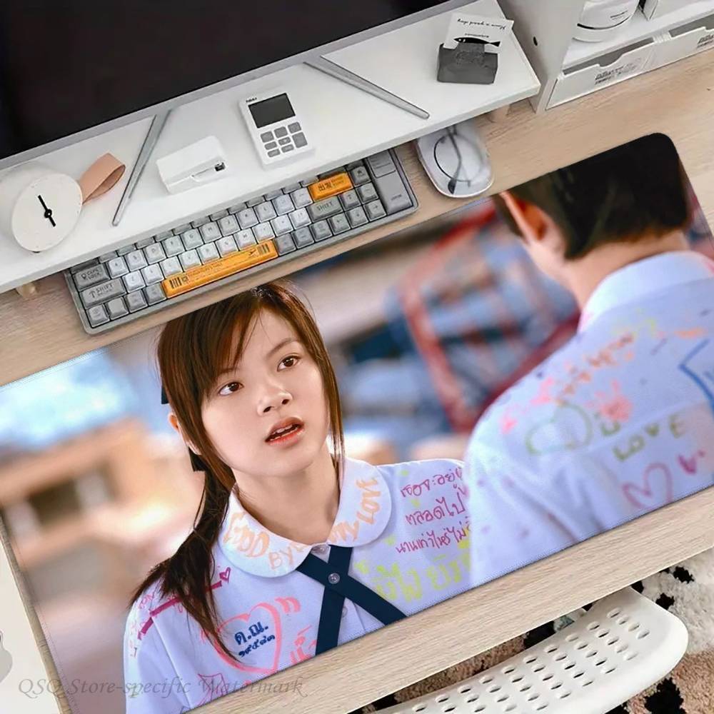 لوحة ماوس First Love غير قابلة - مراجعة Esports Gaming Laptop وسعره